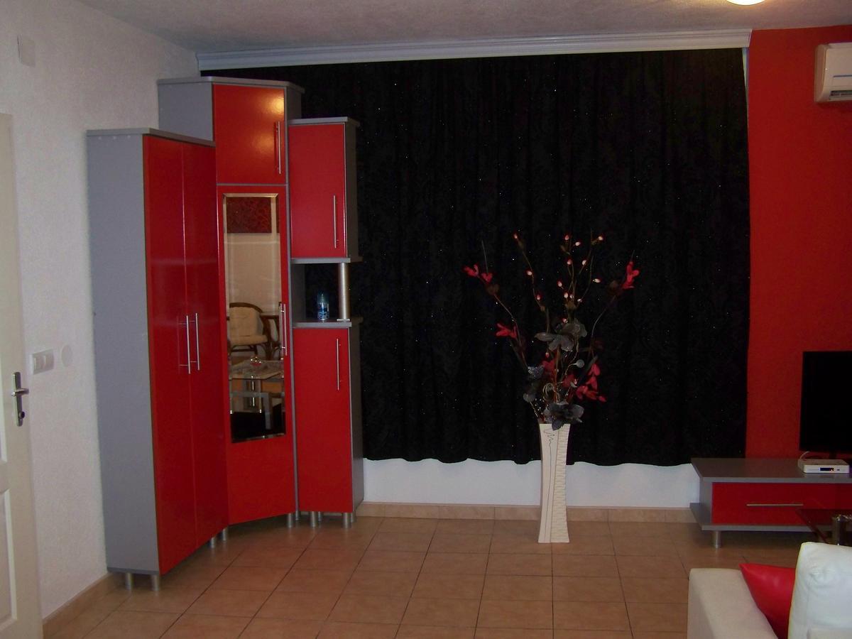 סטרוגה Villa Eros Apartments 2 מראה חיצוני תמונה