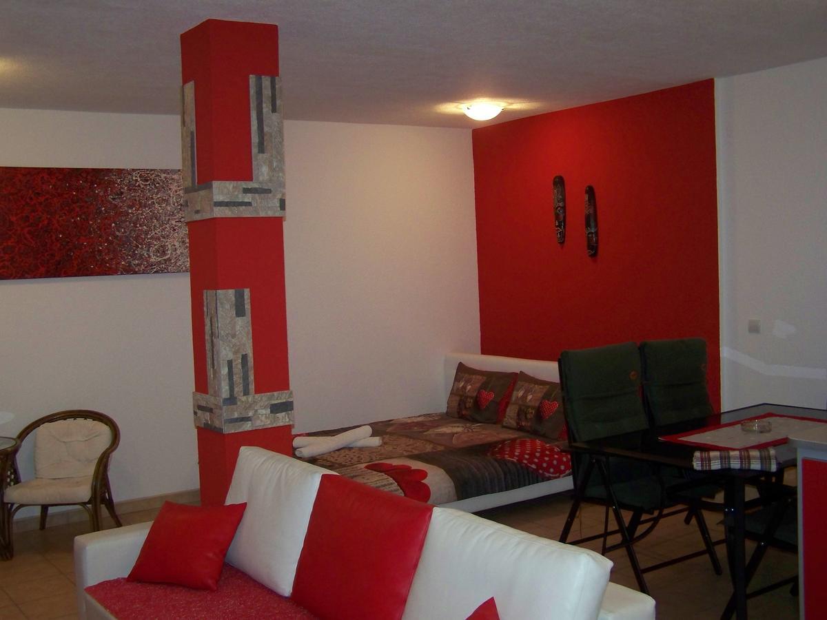 סטרוגה Villa Eros Apartments 2 מראה חיצוני תמונה