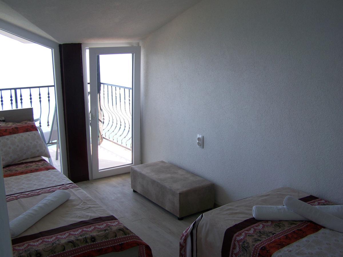 סטרוגה Villa Eros Apartments 2 מראה חיצוני תמונה